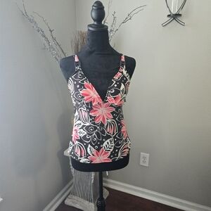 Floral V-Neck Women's Top - Black and Pink